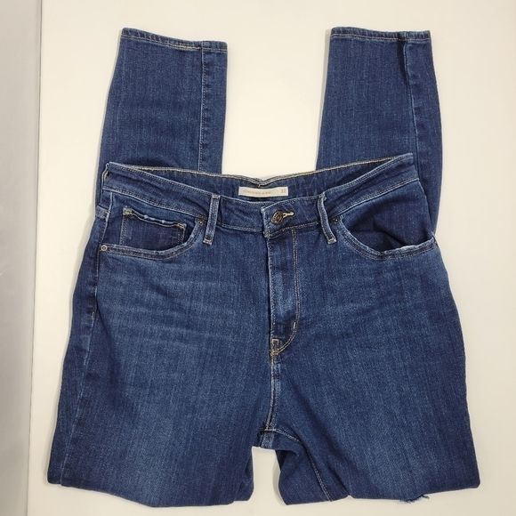 Levi Strauss 721 High Rise Skinny Distressed Dark Wash Women's Size 32x30 (14) - Picture 1 of 13